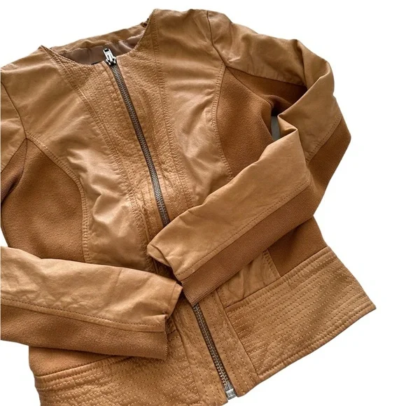 TROUVÉ Leather Jacket - Picture 3 of 12